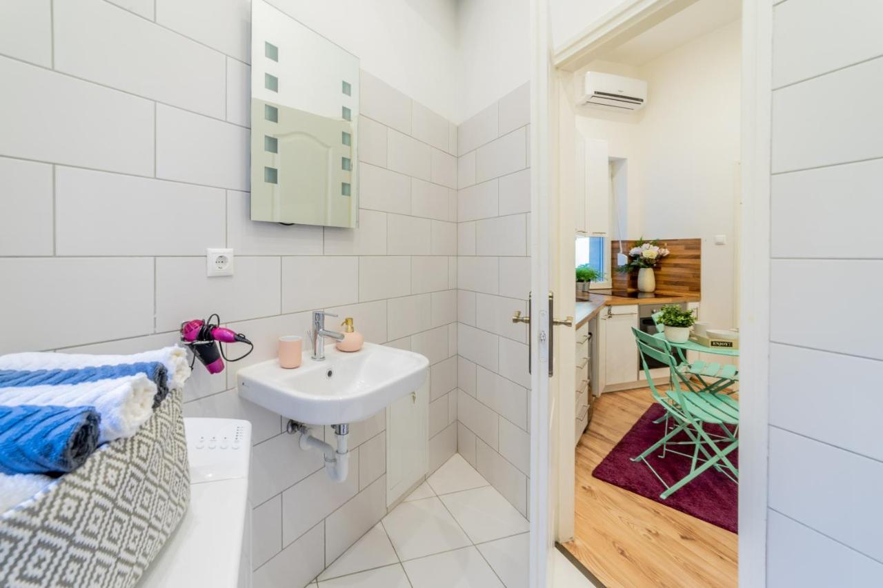 Real Apartments Anker II Budapest Eksteriør bilde